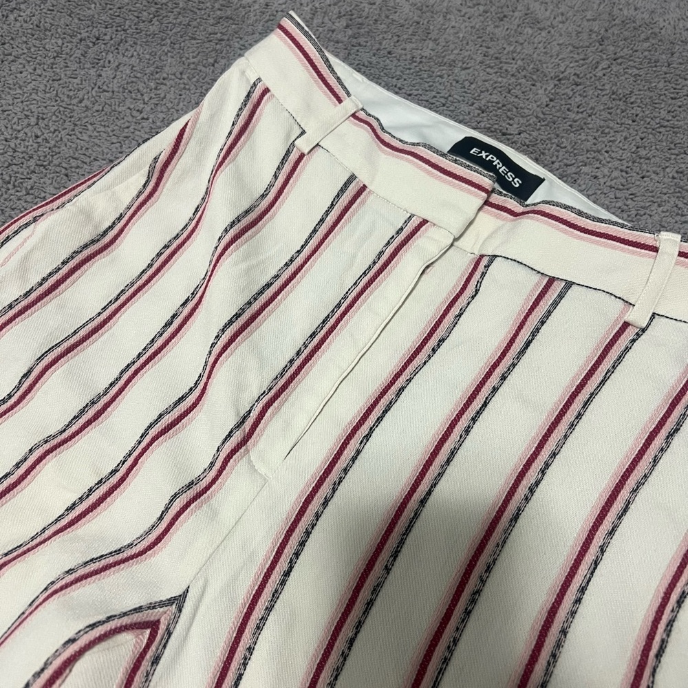 Express Wide-Leg Culottes - Picture 2 of 9